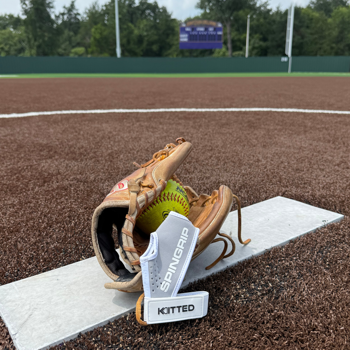SpinGrip Softball trainer